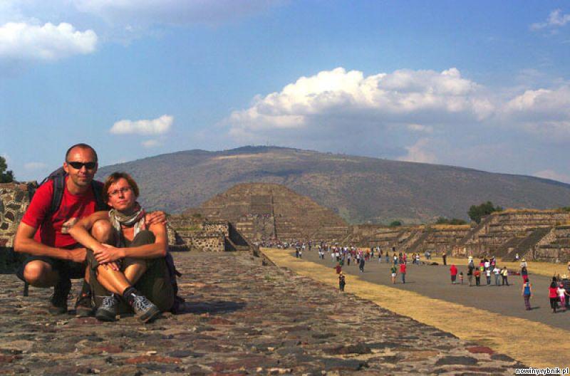 Renata i Grzegorz w prekolumbijskim Mieście Bogw Teotihuacn (Meksyk), w tle Piramida Księżyca / Archiwum rodzinne