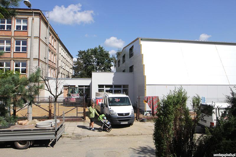 Budowa hali sportowej przy G nr 2 w Rybniku / Dominik Gajda