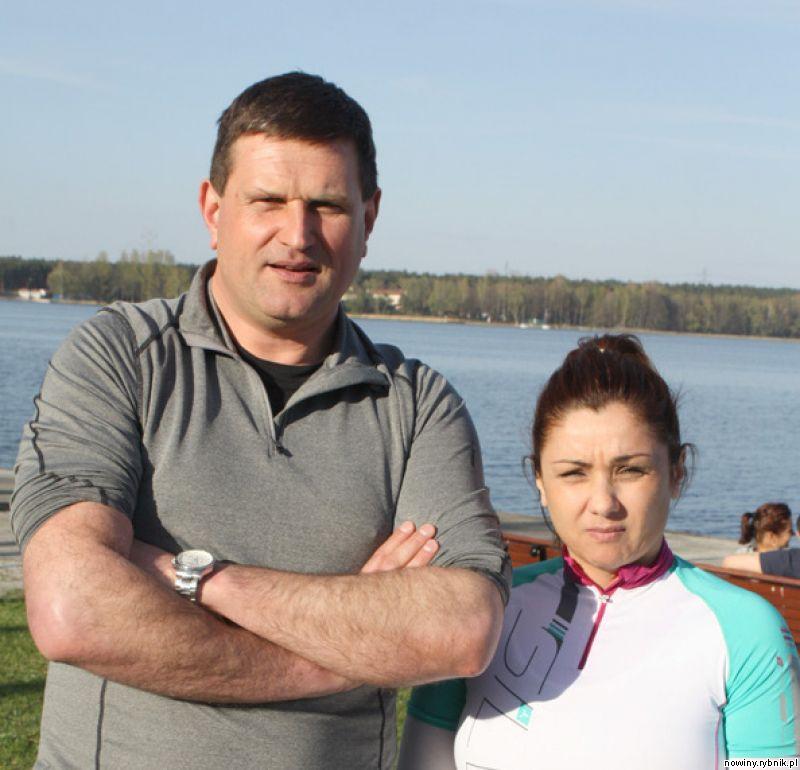 Dariusz i Anna Kosteczkowie na terenie ośrodka / Adrian Karpeta