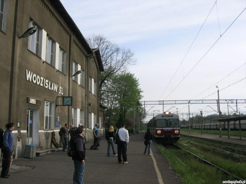 Tragedia wydarzyła się na dworcu w Wodzisławiu / Wikimedia Commons