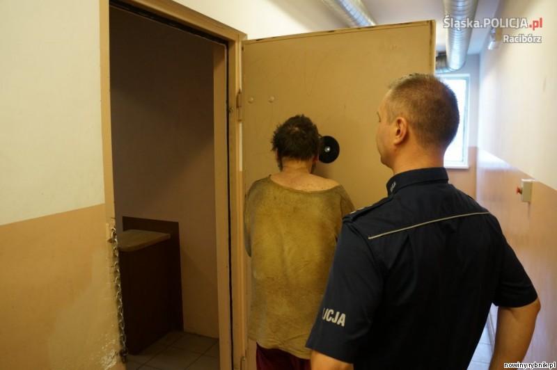 Dzięki sprytowi świadka udało się złapać włamywacza / http://raciborz.slaska.policja.gov.pl/