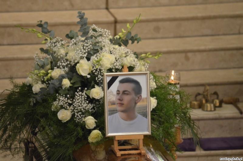 Pogrzeb 17-letniego Jakuba / Adrian Karpeta
