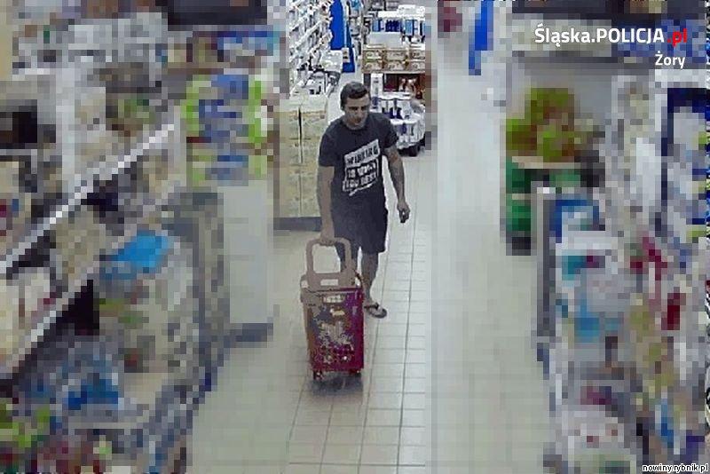 Młodego mężczyznę nagrały kamery monitoringu sklepowego / Policja Żory