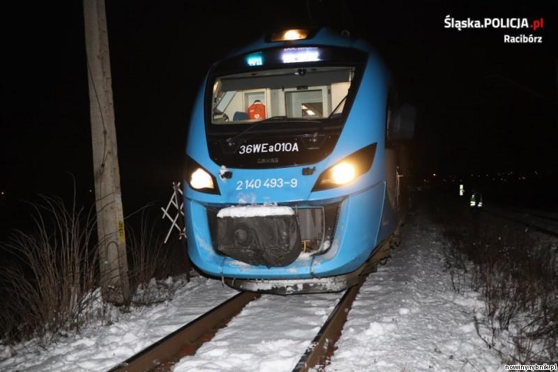 34-latek zginął pod kołami pasażerskiego pociągu w rejonie Raciborza-Markowic / Policja Racibórz