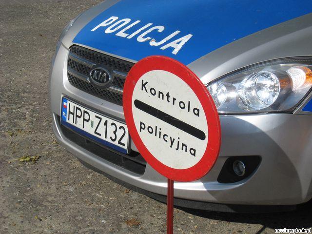 Policjanci z Żor wyeliminowali z ruchu pijanego motorowerzystę / Policja Żory