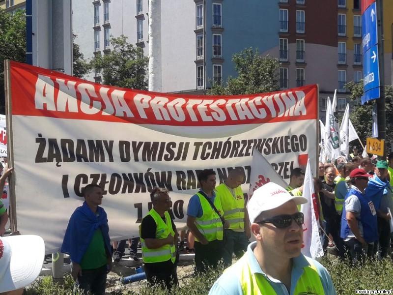 Protest związkowców JSW przed siedzibą PiS w Warszawie / Solidarność Górnicza
