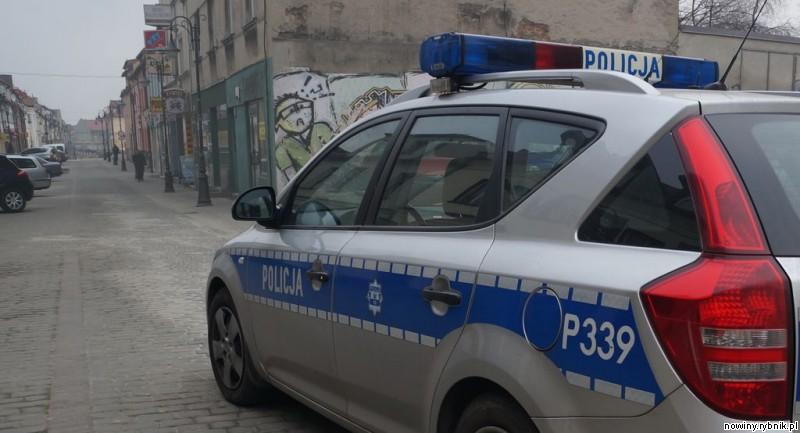 Policjanci uwolnili od awanturników bliskie im osoby / Policja Żory