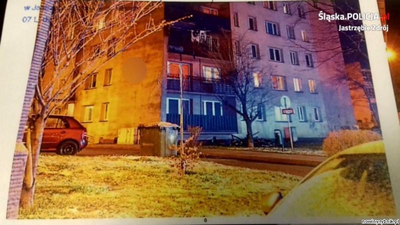 50-latek jest podejrzany o podpalenie lokum w bloku przy ul. Śląskiej / Policja Jastrzębie