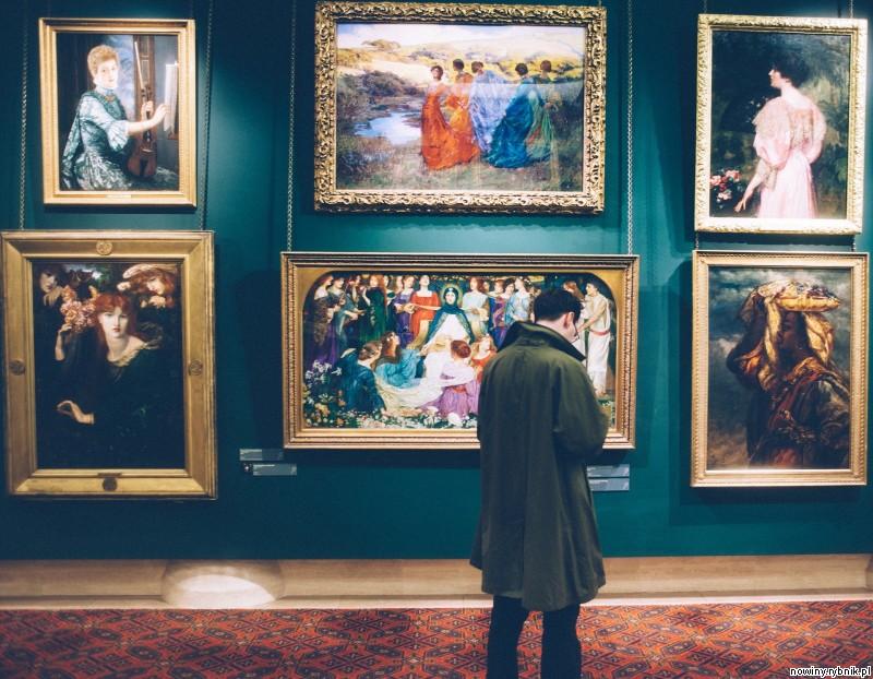 Działalność wznowią m.in. galerie sztuki i muzea przy ograniczeniu do 100 osób liczby odwiedzających / Pixabay